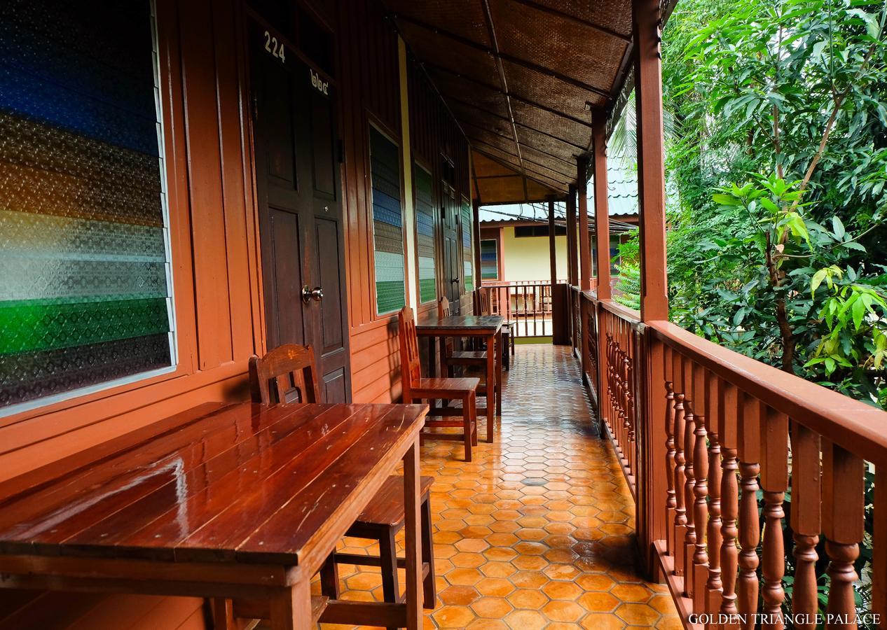 Golden Triangle Palace Chiang Rai Extérieur photo
